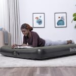 Bestway Indoor Airbed with Built-In AC Pump Queen 6716S view 3