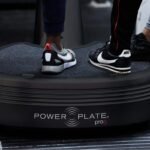 Power Plate Pro5 Vibration Trainer Matte Black 71-P5R-3900 view 3