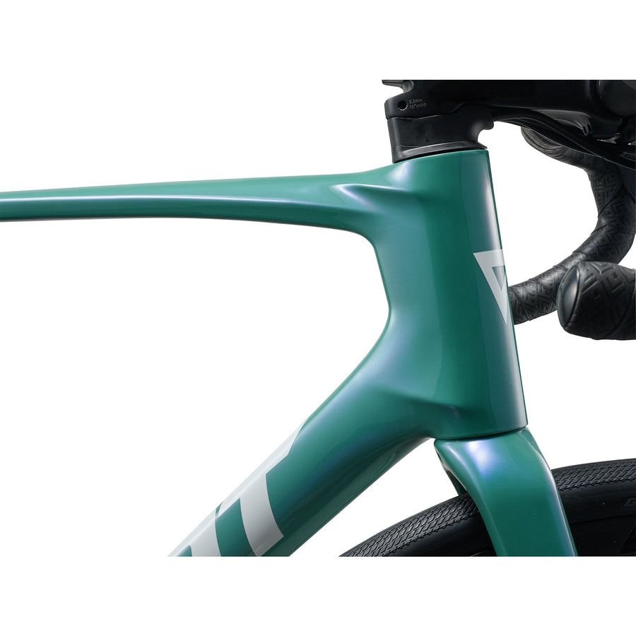 GIANT Defy Advanced 2 Shimano 105 Road Bike Tidal Green view 3