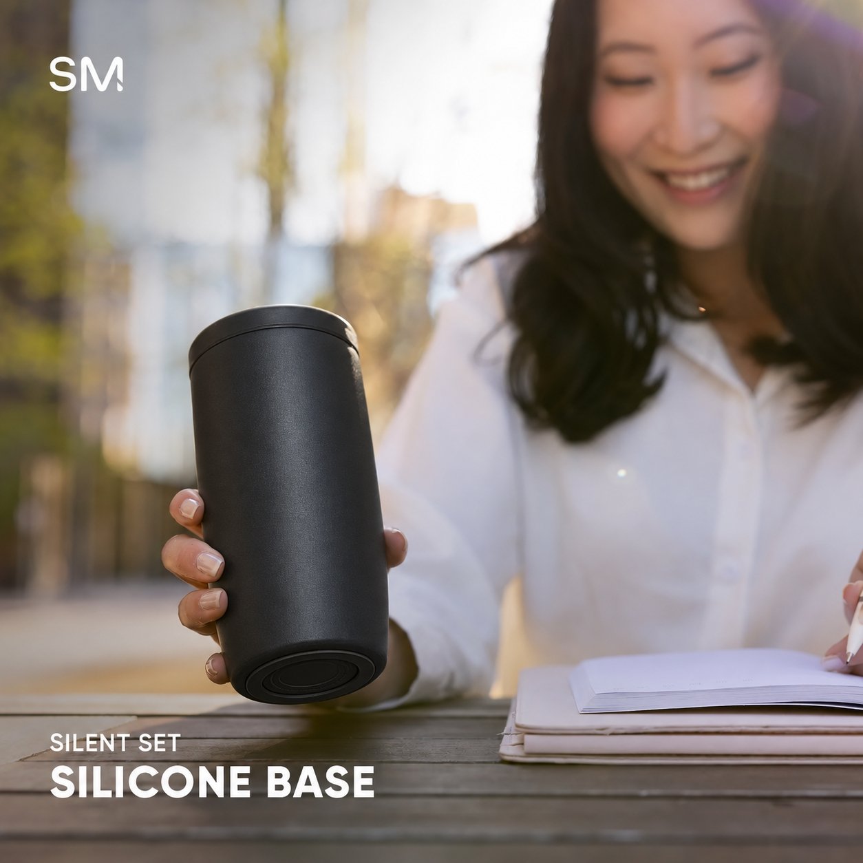 Simple Modern Signature Voyager Tumbler with Ceramic Coating 360° Lid view 4